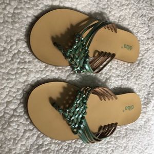 Women’s sandals